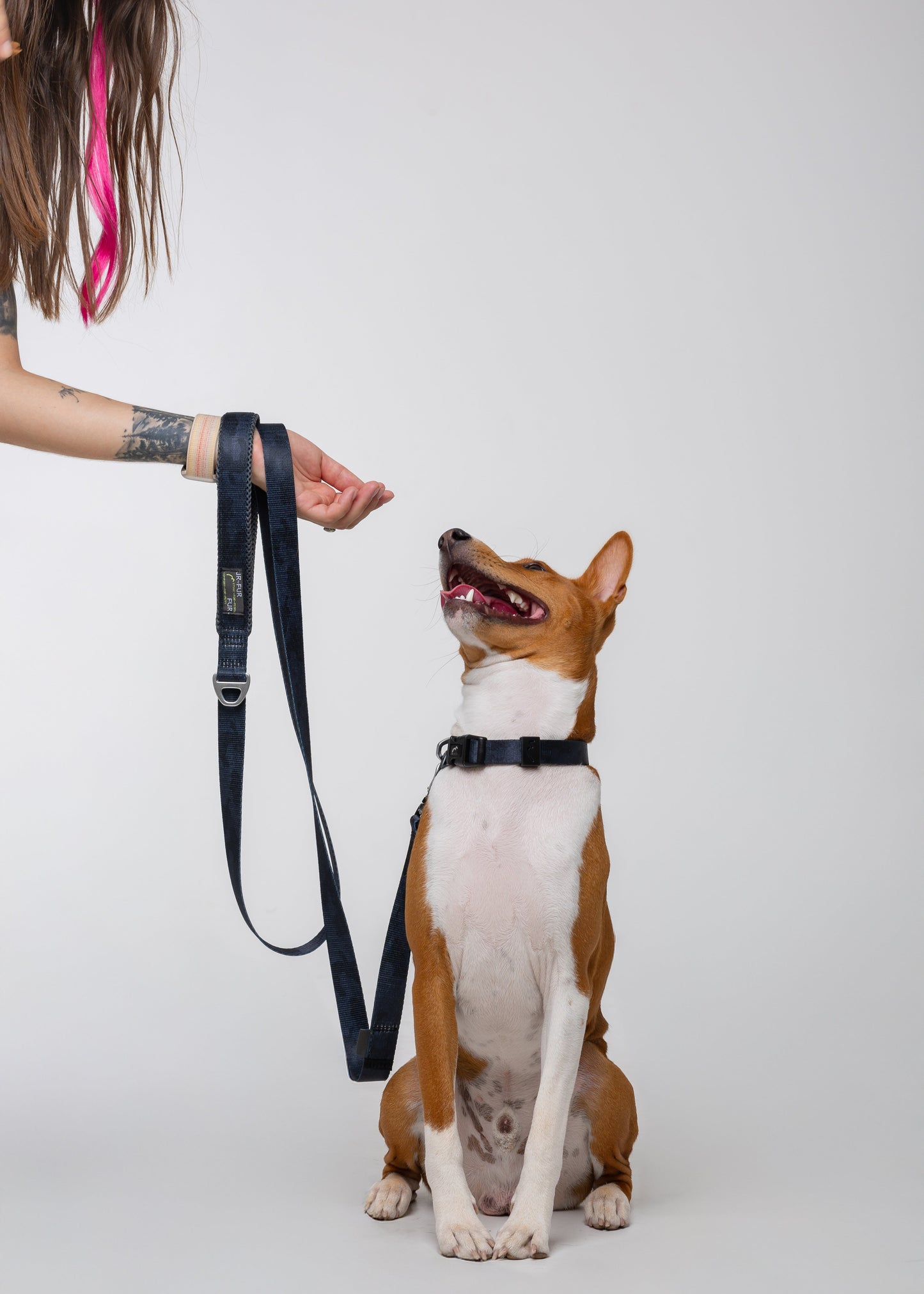 "Soft" leash with soft handle - BLACK CAMO